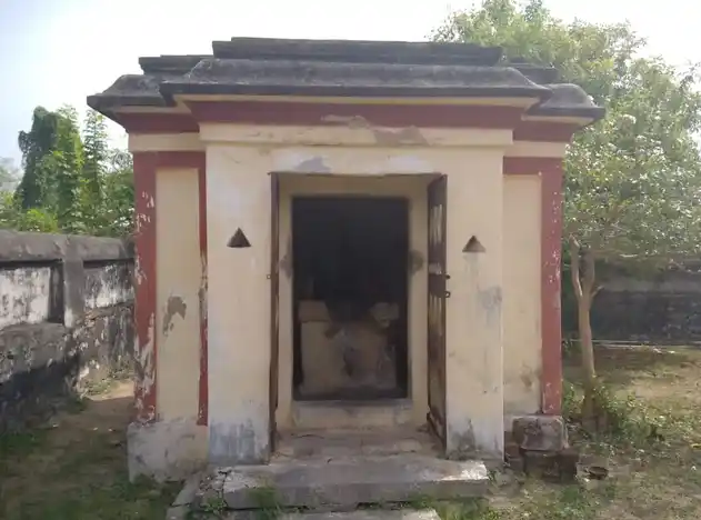 Arulmigu Pitcheeswarar Temple, Mavalavadi - 604406 அருள்மிகு பிட்சீஸ்வரர் திருக்கோயில், Mavalavadi - 604406, Tiruvannamalai - Ancient Temple Architecture and History Image 9