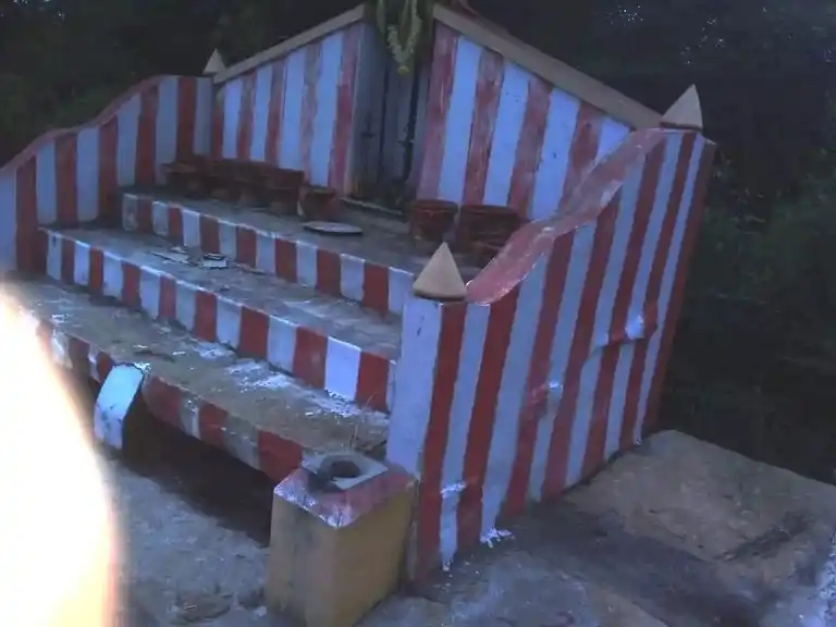 Arulmigu Pithavur Ayyanar Temple, Sempoothi - 622401