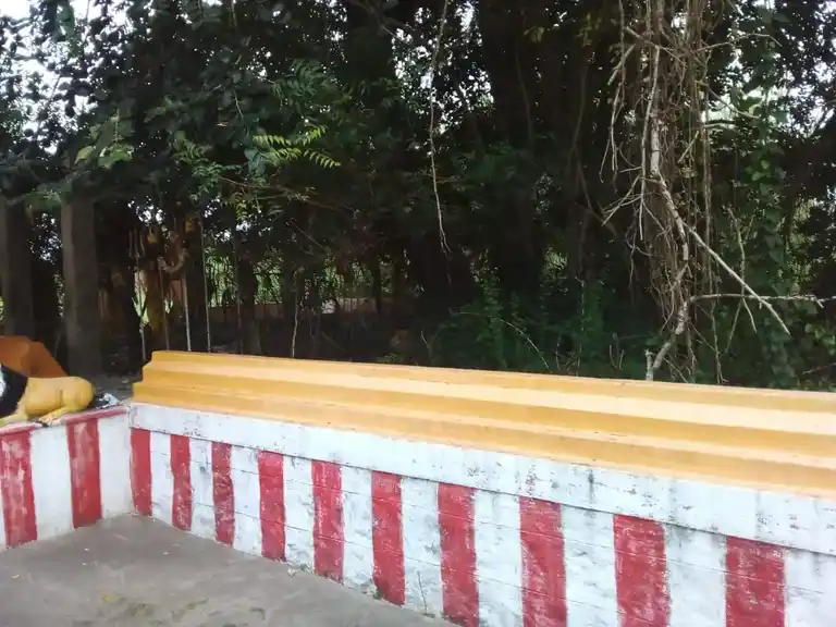 Arulmigu Pithavurkudi Karuppar Temple, Sempoothi - 622401 அருள்மிகு பிதாவூர்குடிக்கருப்பர் திருக்கோயில், Sempoothi - 622401, Pudukkottai - Ancient Temple Architecture and History Image 2