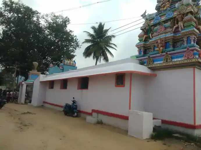 Arulmigu Pithureswarar Temple And Someswarar Temple, Manavaranapalli - 635121 Arulmigu Pithureswarar Temple And Someswarar Temple, Manavaranapalli - 635121, Krishnagiri - Ancient Temple Architecture and History Image 4