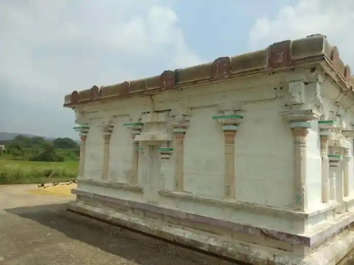 Arulmigu Pithureswarar Temple, Pramanapalli, Ettipallitalav - 635121 அருள்மிகு பிதுரேஸ்வரர் திருக்கோயில், Pramanapalli, Ettipallitalav - 635121, Krishnagiri - Ancient Temple Architecture and History Image 2
