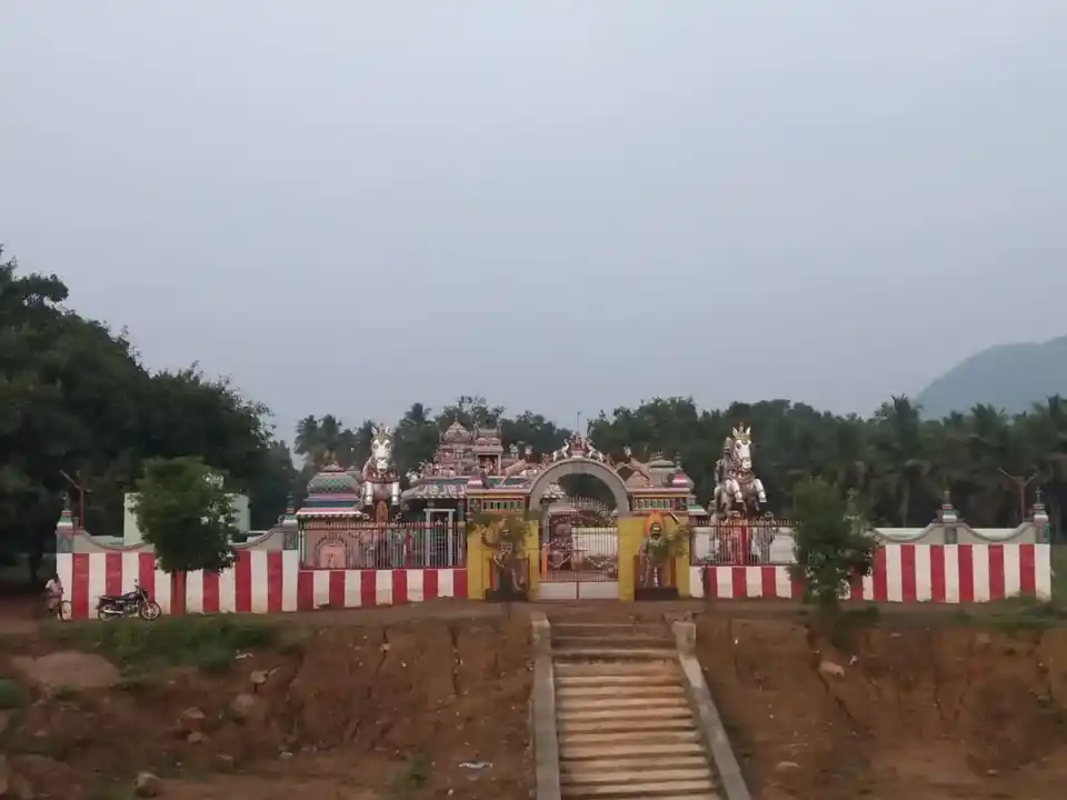 Arulmigu Poi Solla Mei Ayyarnar Temple, Kottampatti - 625103 அருள்மிகு பொய் சொல்லா மெய் அய்யனார் கோயில், Kottampatti - 625103, Madurai - Ancient Temple Architecture and History Image 2