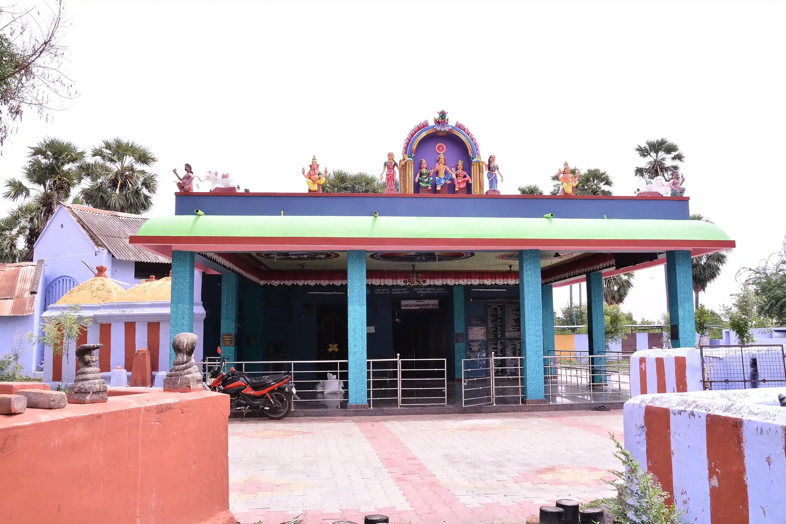 Arulmigu Poisollamaiyan Temple, Tholappampannai - 628619 Temple