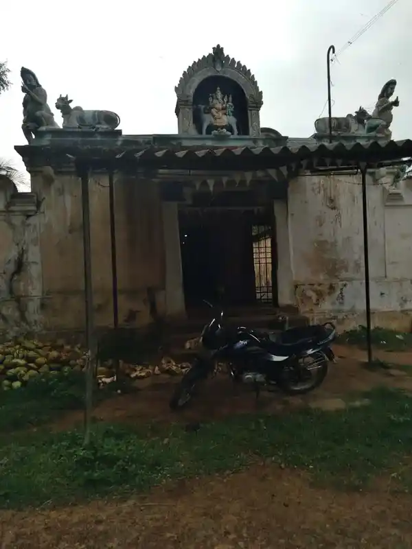 Arulmigu Poiyatha Vinayagar Temple, Azhiyur - 611117 அருள்மிகு பொய்யாத விநாயகர் வகையறா திருக்கோயில், Azhiyur - 611117, Nagapattinam - Ancient Temple Architecture and History Image 2