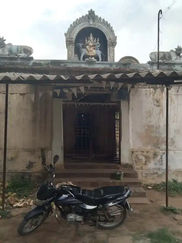 Arulmigu Poiyatha Vinayagar Temple, Azhiyur - 611117 அருள்மிகு பொய்யாத விநாயகர் வகையறா திருக்கோயில், Azhiyur - 611117, Nagapattinam - Ancient Temple Architecture and History Image 4