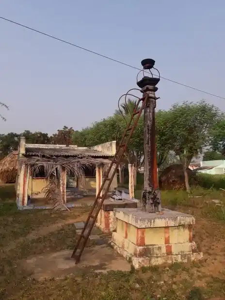 Arulmigu Pologa Varatharajaperumal Temple, புதுப்பாளையம், Serukkalai - 637212 அருள்மிகு பூலோக வரதராஜபெருமாள் திருக்கோயில், புதுப்பாளையம், செருக்கலை - 637212, Namakkal - Ancient Temple Architecture and History Image 4