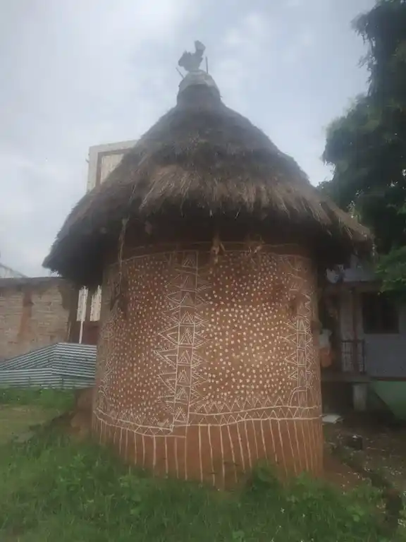 Arulmigu Pommaya Thambiran Temple, Elumalai - 625535