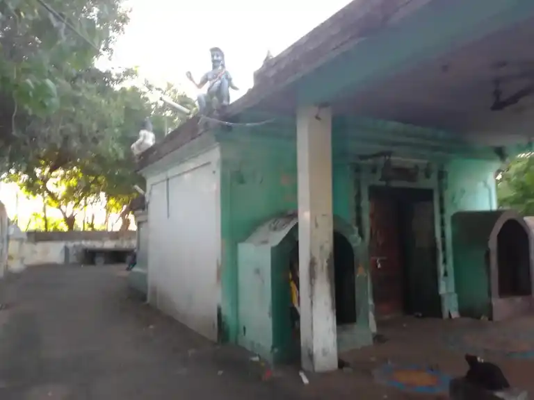 Arulmigu Pon Iyyanaar Temple, Kokkuppalayam - 607106 அருள்மிகு பொன்ஐயனார் திருக்கோயில், Kokkuppalayam - 607106, Cuddalore - Ancient Temple Architecture and History Image 2