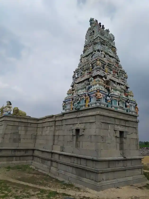 Arulmigu Ponkaliyamman, Mariyamman Temple, Elanthakuttai - 638008 அருள்மிகுபொன்காளியம்மன்மற்றும்மாரியம்மன் திருக்கோயில், Elanthakuttai - 638008, Namakkal - Ancient Temple Architecture and History Image 4