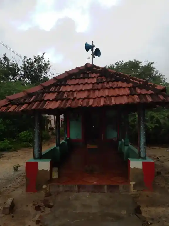 Arulmigu Ponmani Vinayagar Temple, Keezhakavaanur, Keezhakavaanur - 623630 அருள்மிகு பொன்மணி வினாயகர் திருக்கோயில், கீழக்காவனூர், கீழக்காவனூர் - 623630, Ramanathapuram - Ancient Temple Architecture and History Image 2