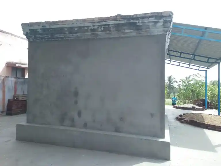 Arulmigu Ponmariamman Temple, Sirugallur - 636810 அருள்மிகு பொன் மாரியம்மன் திருக்கோயில், Sirugallur - 636810, Dharmapuri - Ancient Temple Architecture and History Image 2