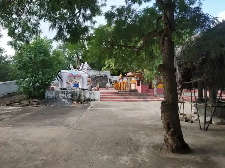 Arulmigu Ponmudirayar Temple, Veeranam - 606706 அருள்மிகு பொன்முடிராயர் திருக்கோயில், வீராணம் - 606706, Tiruvannamalai - Ancient Temple Architecture and History Image 5