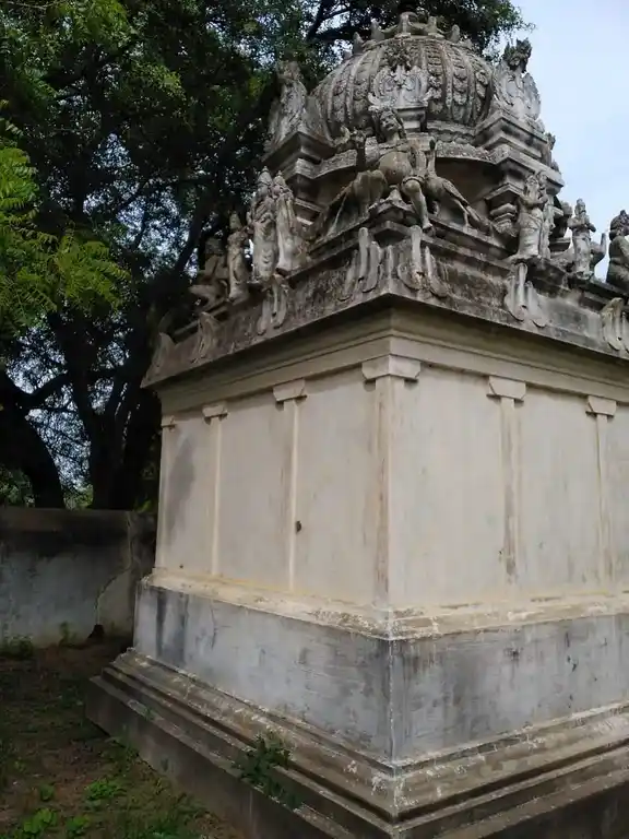 Arulmigu Ponnaganapathi Temple, T.Palaiyam - 607301