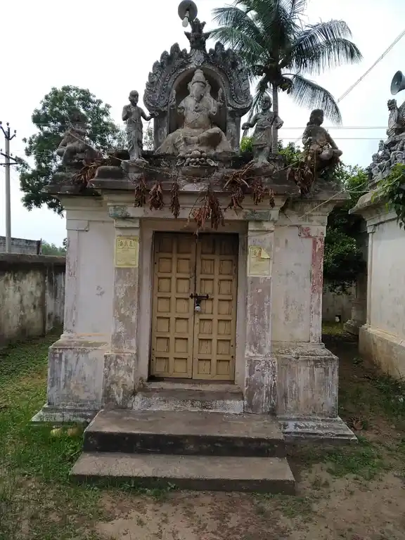 Arulmigu Ponnaganapathi Temple, T.Palaiyam - 607301 அருள்மிகு பொன்னங்கணபதி திருக்கோயில், டி.பாளையம் - 607301, Cuddalore - Ancient Temple Architecture and History Image 2