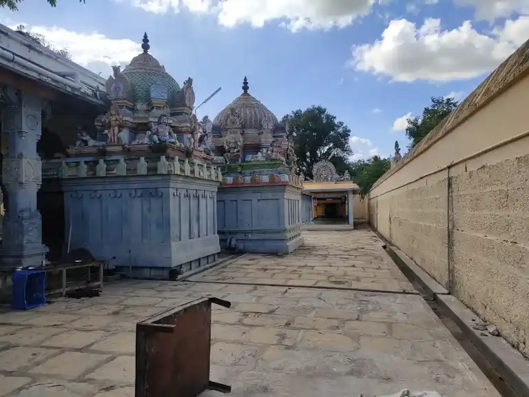 Arulmigu Ponnambalanaathaswamy Temple, Silattur - 614622 அருள்மிகு பொன்னம்பலநாத சுவாமி திருக்கோயில், Silattur - 614622, Pudukkottai - Ancient Temple Architecture and History Image 2