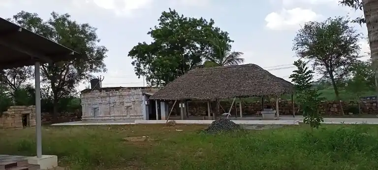 Arulmigu Ponnambalanathaswamy Temple, Padaveedu - 637303 அருள்மிகு பொன்னம்பலநாத சுவாமி திருக்கோயில், Padaveedu - 637303, Namakkal - Ancient Temple Architecture and History Image 2