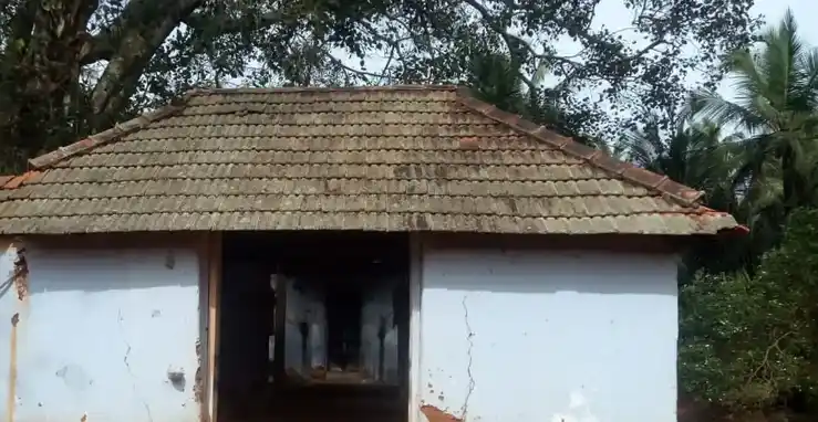 Arulmigu Ponnampala Pillaiyar Temple, Poochivazhagam - 629701 அருள்மிகு பொன்னம்பல பிள்ளையார் திருக்கோயில், Poochivazhagam - 629701, Kanyakumari - Ancient Temple Architecture and History Image 4