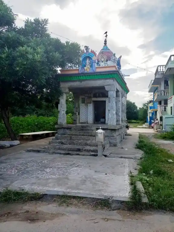 Arulmigu Ponnan Ganapathi Temple, Karigiri - 632106