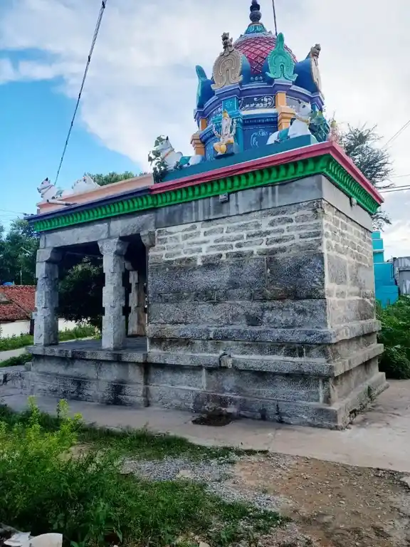 Arulmigu Ponnan Ganapathi Temple, Karigiri - 632106 அருள்மிகு பொன்னன் கணபதி திருக்கோயில், கரிகிரி - 632106, Vellore - Ancient Temple Architecture and History Image 5