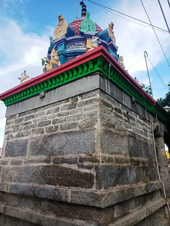 Arulmigu Ponnan Ganapathi Temple, Karigiri - 632106 அருள்மிகு பொன்னன் கணபதி திருக்கோயில், கரிகிரி - 632106, Vellore - Ancient Temple Architecture and History Image 6
