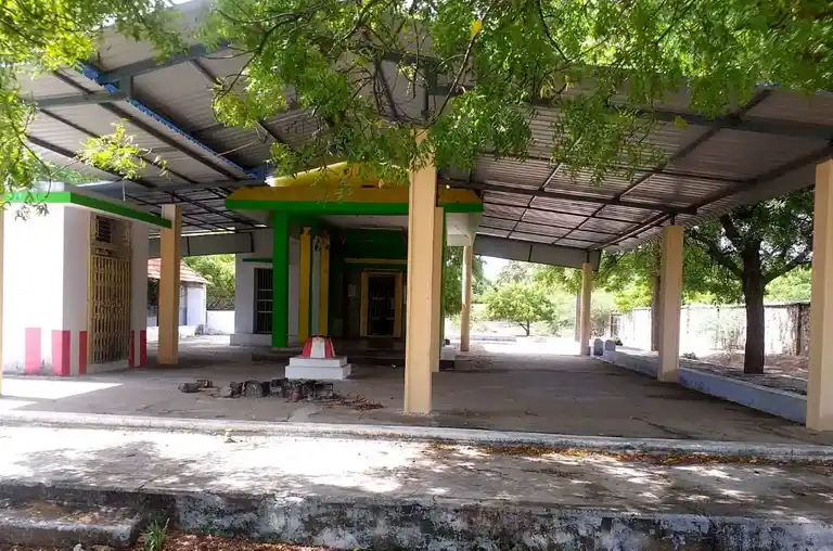 Arulmigu Ponnatchiamman Temple, Pazhayakayal - 628152 அருள்மிகு பொன்னாட்சியம்மன் திருக்கோயில், Pazhayakayal - 628152, Thoothukudi - Ancient Temple Architecture and History Image 3