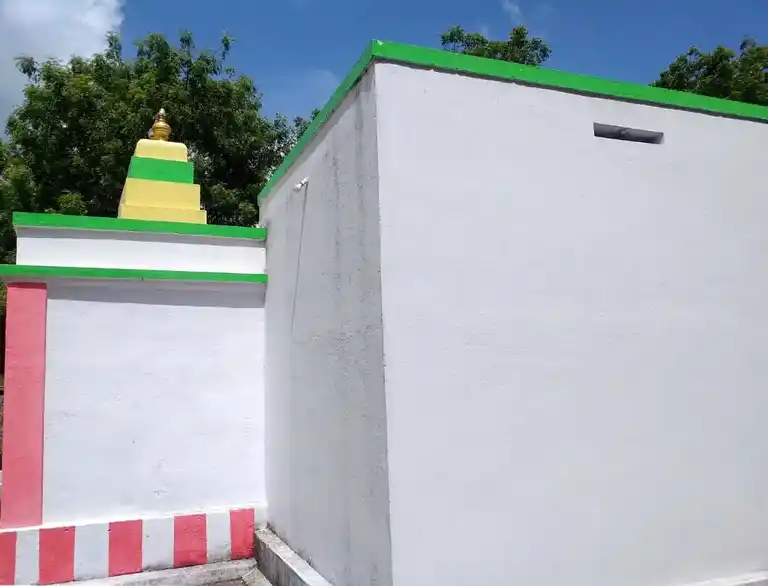 Arulmigu Ponnatchiamman Temple, Pazhayakayal - 628152 அருள்மிகு பொன்னாட்சியம்மன் திருக்கோயில், Pazhayakayal - 628152, Thoothukudi - Ancient Temple Architecture and History Image 9