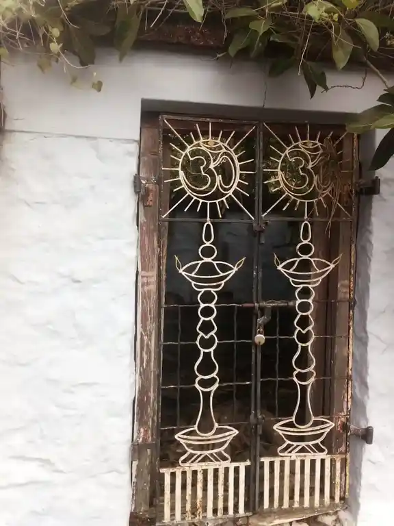 Arulmigu Ponnayiramudaiya Nainar Temple, Karakandeswaram, Thirunainarkurichi - 629175 Arulmigu Ponnayiramudaiya Nainar Temple, Karakandeswaram, Thirunainarkurichi - 629175, Kanyakumari - Ancient Temple Architecture and History Image 4