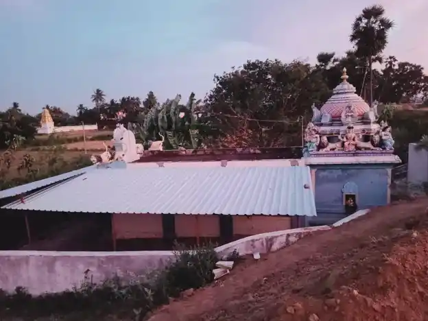 Arulmigu Ponniamman Gurunatheswarar Temple, Thirumpoondi - 604404 அருள்மிகு பொன்னியம்மன், குருநாதீஸ்வரர் திருக்கோயில், Thirumpoondi - 604404, Tiruvannamalai - Ancient Temple Architecture and History Image 3