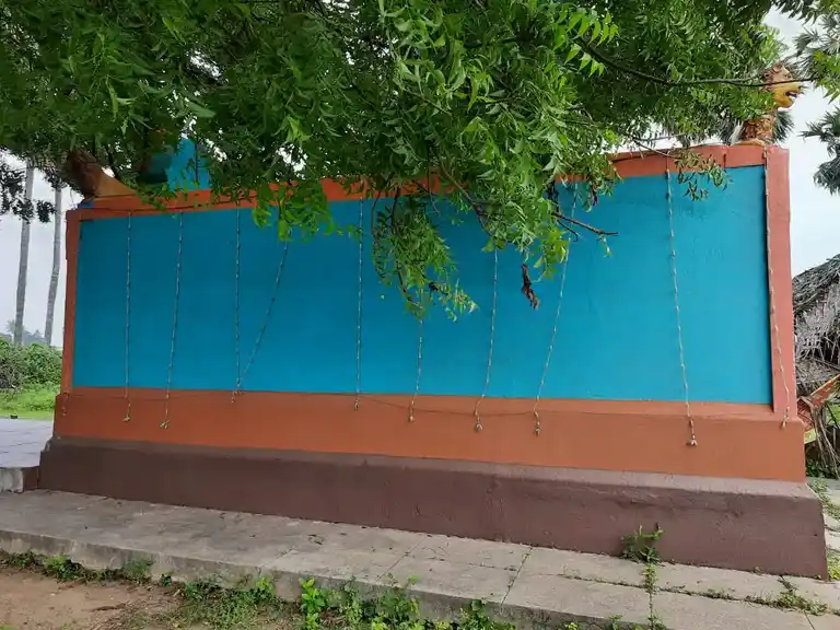 Arulmigu Ponniamman Temple, End Of The Village, Perungavoor - 601204