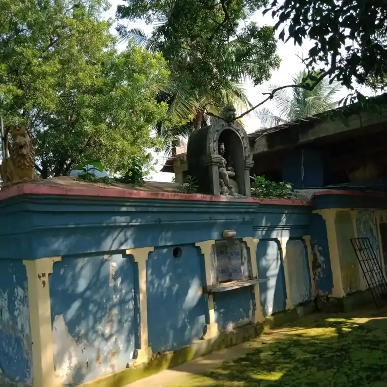 Arulmigu Ponniamman Temple, Near Lake Viewthervoykandigai, Thervoykandigai - 601201 அருள்மிகு பொன்னியம்மன் திருக்கோயில், Near Lake Viewthervoykandigai, Thervoykandigai - 601201, Tiruvallur - Ancient Temple Architecture and History Image 3