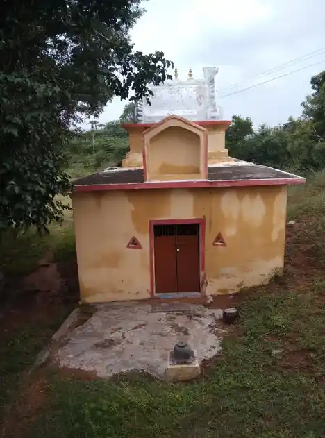 Arulmigu Ponniamman Temple, Sivanthangal - 604408 அருள்மிகு பொன்னியம்மன் திருக்கோயில், Sivanthangal - 604408, Tiruvannamalai - Ancient Temple Architecture and History Image 6