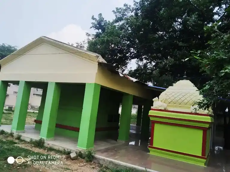 Arulmigu Ponniamman Temple, Tirupattur - 635601 அருள்மிகு பொன்னியம்மன் திருக்கோயில், திருப்பத்தூர் - 635601, Thirupathur - Ancient Temple Architecture and History Image 2