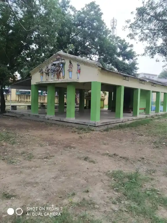 Arulmigu Ponniamman Temple, Tirupattur - 635601 அருள்மிகு பொன்னியம்மன் திருக்கோயில், திருப்பத்தூர் - 635601, Thirupathur - Ancient Temple Architecture and History Image 4