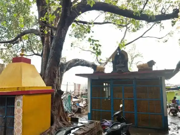 Arulmigu Ponniamman Vagaiyara Temple, Egmore, Chennai - 600008 அருள்மிகுபொன்னியம்மன் வகையறா திருக்கோயில், எழும்பூர், சென்னை - 600008, Chennai - Ancient Temple Architecture and History Image 3