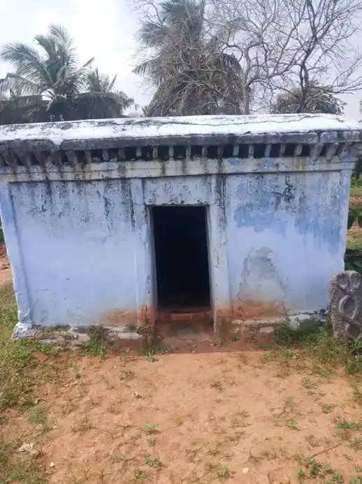 Arulmigu Ponniammankaragam Temple, Pochampalli, Vadamalampatti - 635123 அருள்மிகு பொன்னியம்மன் கரகம் திருக்கோயில், போச்சம்பள்ளி, Vadamalampatti - 635123, Krishnagiri - Ancient Temple Architecture and History Image 4