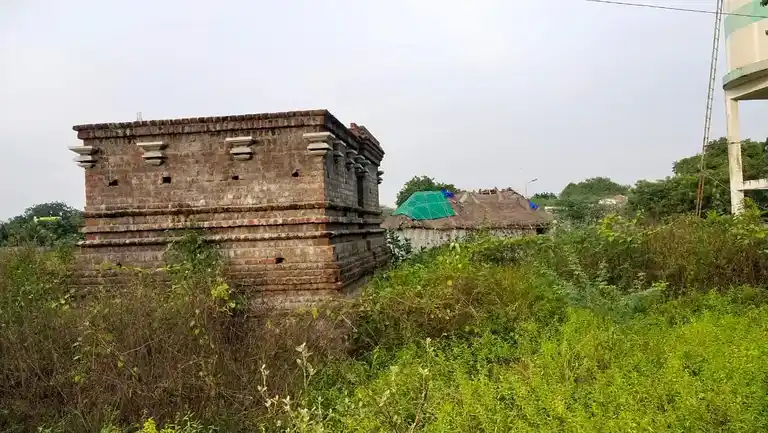 Arulmigu Ponniyamman Temple, Aavanipur - 604101 Arulmigu Ponniyamman Temple, Aavanipur - 604101, Viluppuram - Ancient Temple Architecture and History Image 3