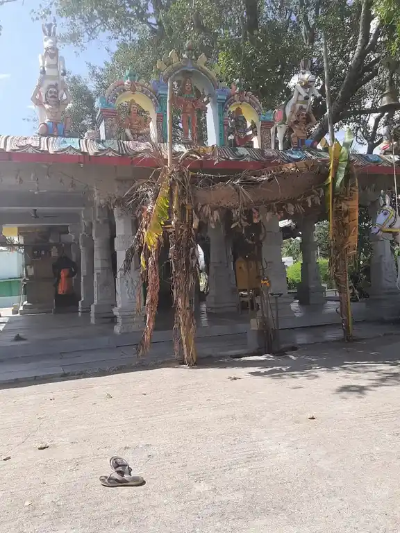 Arulmigu Ponniyamman Temple, Ammanankoil - 635602 அருள்மிகு பொன்னியம்மன் திருக்கோயில், அம்மனாங்கோயில் - 635602, Thirupathur - Ancient Temple Architecture and History Image 2