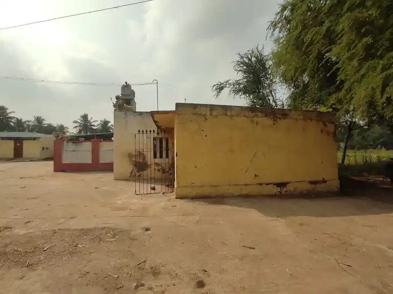 Arulmigu Ponniyamman Temple, Anpoondi - 632114 அருள்மிகு பொன்னியம்மன் திருக்கோயில், அன்பூண்டி - 632114, Vellore - Ancient Temple Architecture and History Image 7