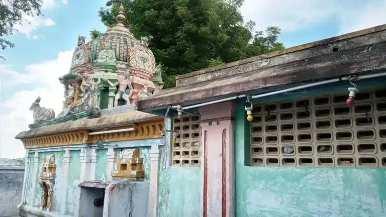 Arulmigu Ponniyamman Temple, Kaarai - 632401 அருள்மிகு பொன்னியம்மன் திருக்கோயில், காரை - 632401, Ranipet - Ancient Temple Architecture and History Image 4