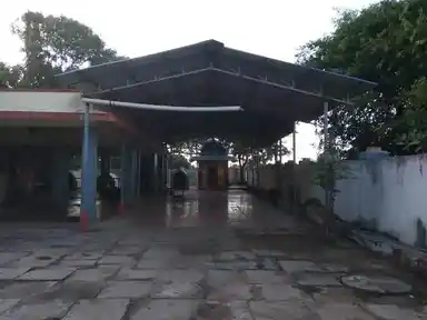 Arulmigu Ponniyamman Temple, Kovilpatti, Senthakudi, Alangudi Taluk - 622201 அருள்மிகு பொன்னியம்மன் திருக்கோயில், கோவில்பட்டி, சேந்தாக்குடி, ஆலங்குடி வட்டம் - 622201, Pudukkottai - Ancient Temple Architecture and History Image 3