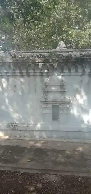 Arulmigu Ponniyamman Temple, Kunnichi - 635602 அருள்மிகு பொன்னியம்மன் திருக்கோயில், குனிச்சி - 635602, Thirupathur - Ancient Temple Architecture and History Image 2