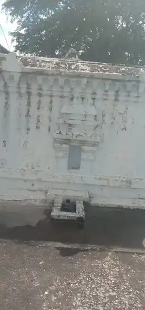 Arulmigu Ponniyamman Temple, Kunnichi - 635602 அருள்மிகு பொன்னியம்மன் திருக்கோயில், குனிச்சி - 635602, Thirupathur - Ancient Temple Architecture and History Image 5