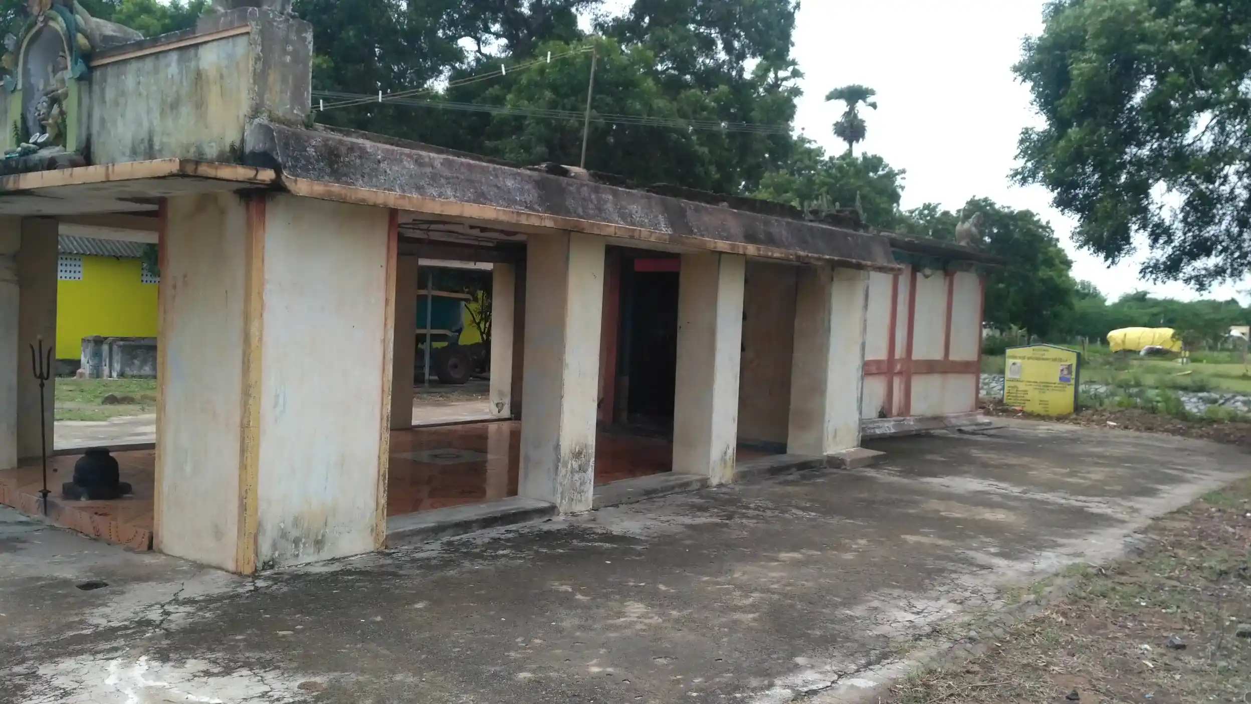 Arulmigu Ponniyamman Temple, Oonamalai, Oonamalai - 603306 அருள்மிகு பொன்னியம்மன் திருக்கோயில், Oonamalai, Oonamalai - 603306, Chengalpattu - Ancient Temple Architecture and History Image 3