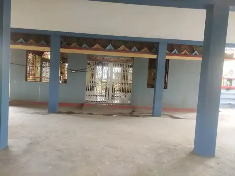 Arulmigu Ponniyamman Temple, Rautharampatti - 635602 அருள்மிகு பொன்னியம்மன் திருக்கோயில், ராவுத்தம்பட்டி - 635602, Thirupathur - Ancient Temple Architecture and History Image 3