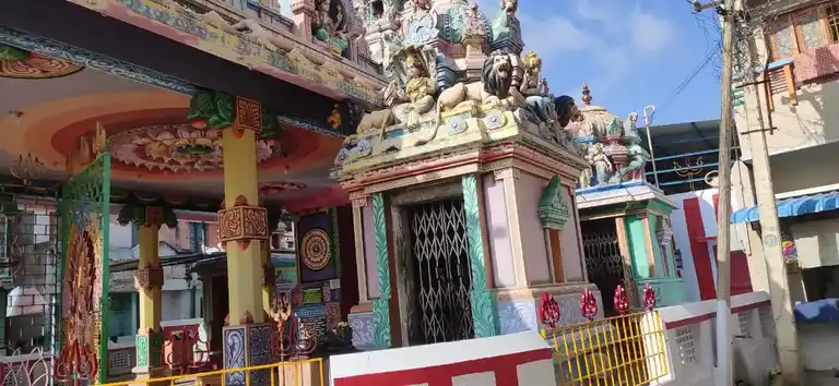 Arulmigu Ponniyamman Temple, Thalayatham - 632601 அருள்மிகு பொண்ணியம்மன் திருக்கோயில், தாழயாத்தம் - 632601, Vellore - Ancient Temple Architecture and History Image 5