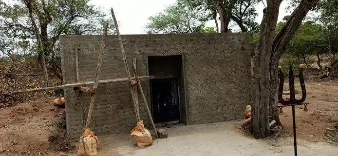 Arulmigu Ponniyamman Temple, Thoppadikuppam - 635206 Arulmigu Ponniyamman Temple, Thoppadikuppam - 635206, Krishnagiri - Ancient Temple Architecture and History Image 2
