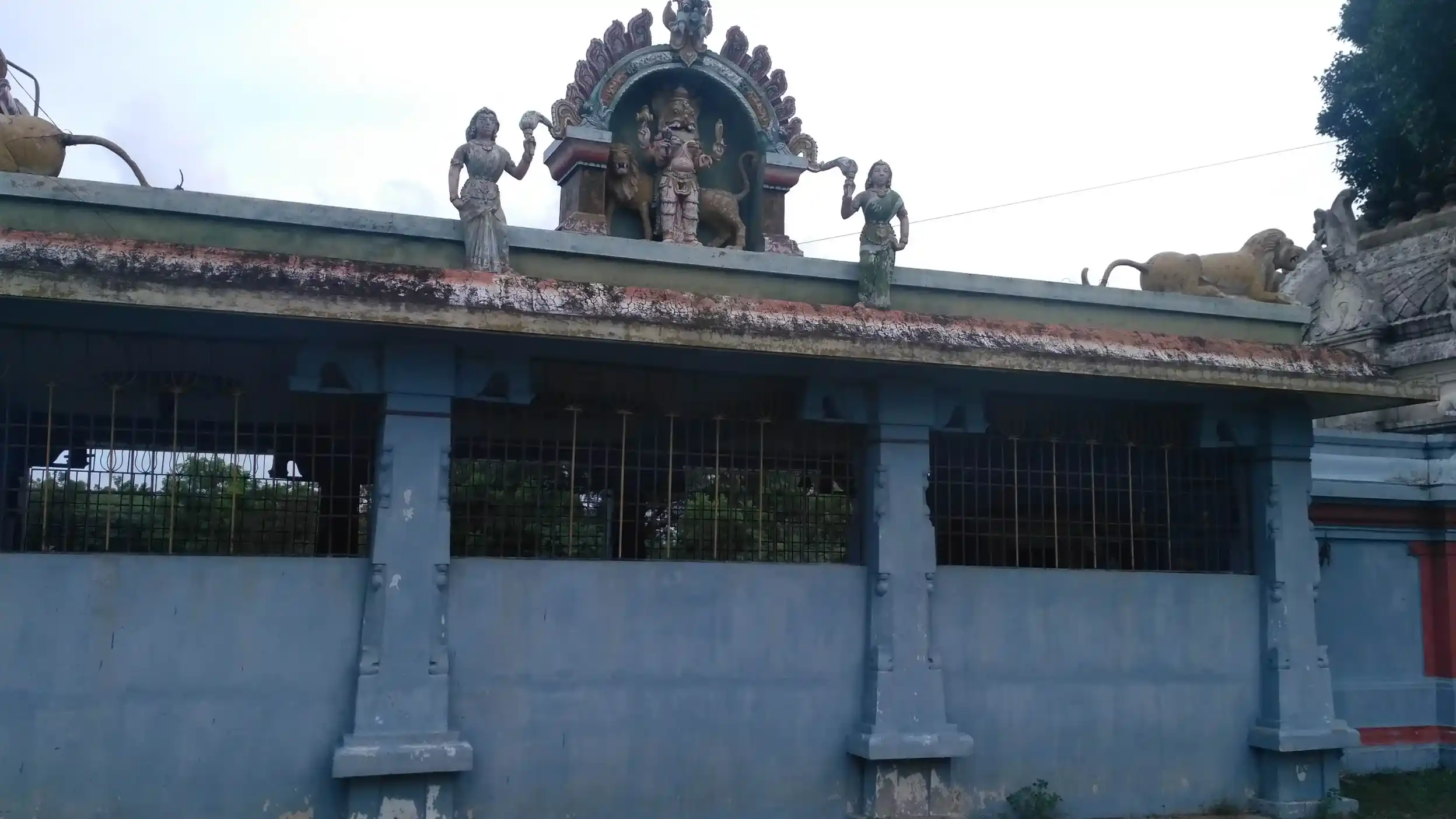 Arulmigu Ponniyamman Temple, Thozhupedu - 603310 அருள்மிகு பொன்னியம்மன் திருக்கோயில், Thozhupedu - 603310, Chengalpattu - Ancient Temple Architecture and History Image 2