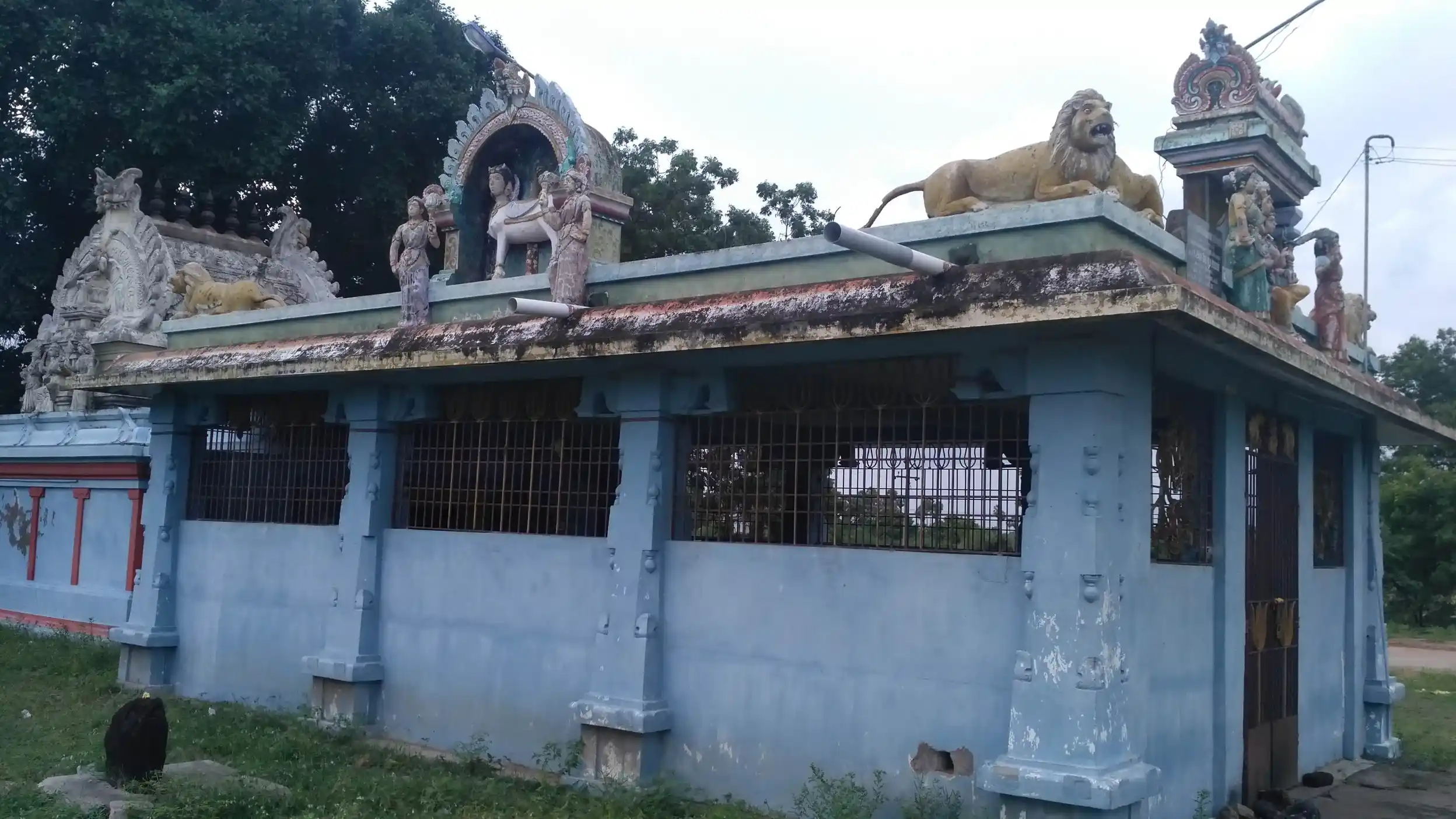 Arulmigu Ponniyamman Temple, Thozhupedu - 603310 அருள்மிகு பொன்னியம்மன் திருக்கோயில், Thozhupedu - 603310, Chengalpattu - Ancient Temple Architecture and History Image 3