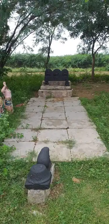 Arulmigu Ponnudaiya Ayyanar Temple, Thamarakki - 630562 Temple