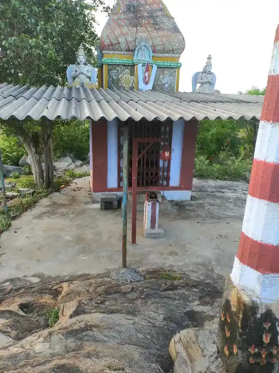 Arulmigu Ponnur Kariaperumal Temple, Poorlakuttai, Gonur - 636404